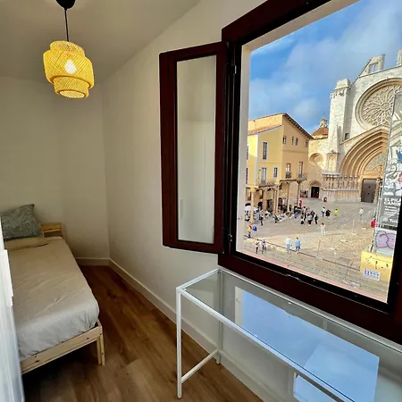 Acogedor Apartamento Enfrente De La Catedral Tarragona Esterno foto