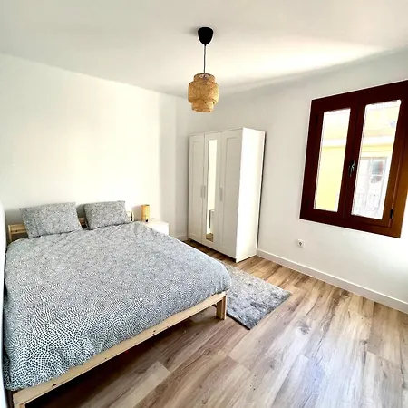 Acogedor Apartamento Enfrente De La Catedral Tarragona Esterno foto